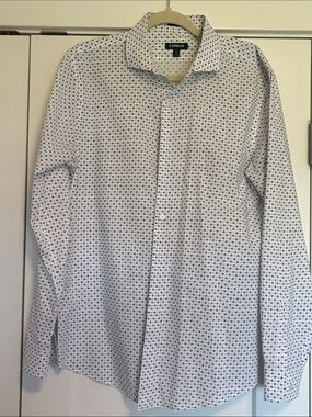 Express Men's White Button-Up Shirt Jacket with Black Star Pattern